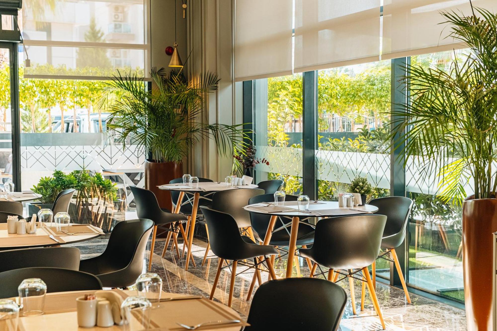 Four Points Flex By Sheraton Antalya Lara Exterior photo